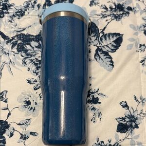 Blue Tumbler with Lid